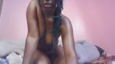 Snapshot of squirt_goddess_ chatting on March 2026 08:55:01 PM Emmah online show from March 2026 08:55:01 PM