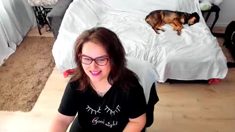 Kim online show from September 2025 06:48:02 AM