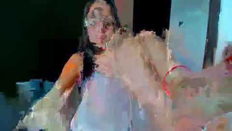 Snapshot of squirttati33 chatting on February 2025 03:30:02 PM Tati online show from February 2025 03:30:02 PM
