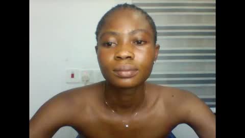 Snapshot of squirty_joy chatting on November 2025 07:34:01 PM Magdalen online show from November 2025 07:34:01 PM