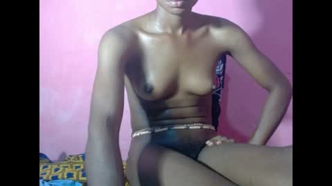 Snapshot of squirty_joy chatting on June 2026 09:48:02 PM Magdalen online show from June 2026 09:48:02 PM