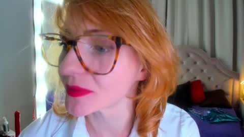 Alisa online show from October 2025 10:53:02 PM