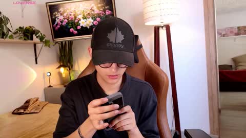 Snapshot of sr_evann chatting on March 2026 02:52:01 PM sr_evann online show from March 2026 02:52:01 PM