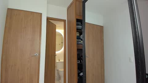 ANDR online show from November 2025 03:17:01 AM