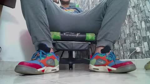 sr master cum its my old account online show from January 2025 05:56:02 PM