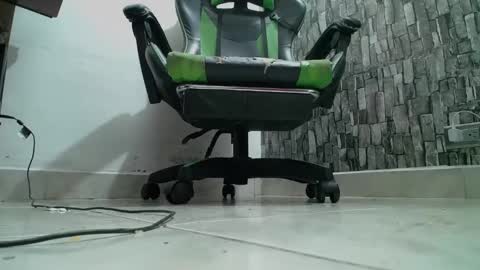 sr master cum its my old account online show from February 2025 05:01:01 AM