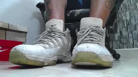 sr master cum its my old account online show from April 2026 12:33:01 AM