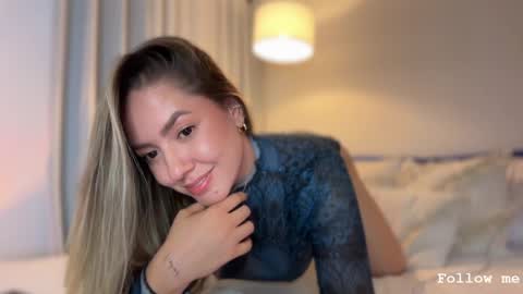 Sophie 3 online show from May 2026 01:36:02 AM