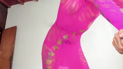 Snapshot of srta_fox chatting on June 2026 01:06:02 PM Srta. Fox online show from June 2026 01:06:02 PM