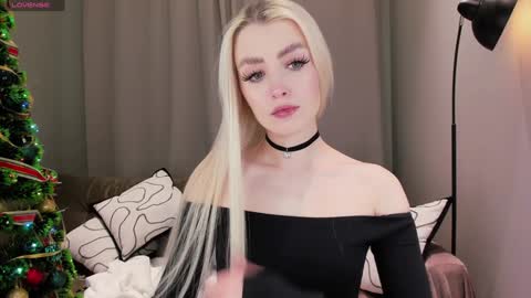 Alexandra online show from January 2025 03:47:01 PM