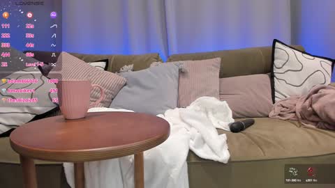 Alexandra online show from January 2025 09:05:02 PM