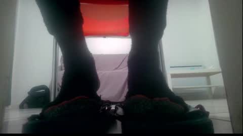 ssenzo online show from February 2025 08:25:01 PM