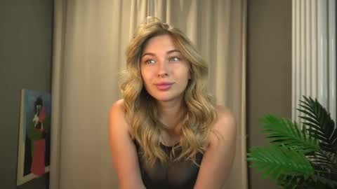 Snapshot of sssecretgirlfriend chatting on September 2025 09:14:01 PM Kate online show from September 2025 09:14:01 PM