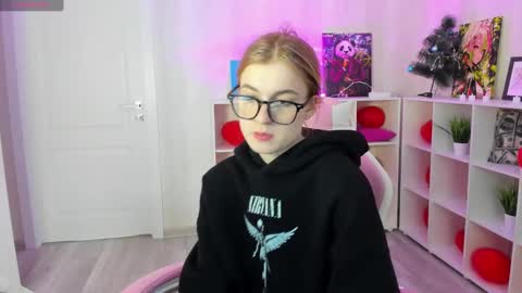 Stacey GMT5 Mo Tu We Th Fr Sa 3am -10am online show from March 2025 04:35:02 AM