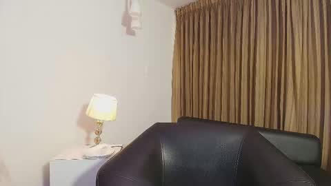 Snapshot of staceygraves_ chatting on November 2025 02:16:01 PM online show from November 2025 02:16:01 PM