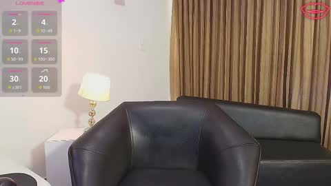 Snapshot of staceygraves_ chatting on November 2025 02:49:02 PM online show from November 2025 02:49:02 PM