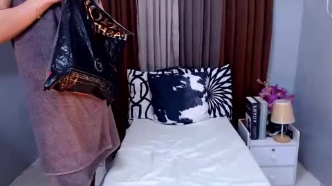 Snapshot of stacy_malena chatting on January 2025 09:17:02 AM stacy_malena online show from January 2025 09:17:02 AM