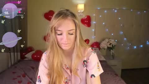 Stacy Mon Tue Wed Thu Fri Sun GMT GMT 3 1000am - 0400pm  online show from February 2025 11:31:02 AM