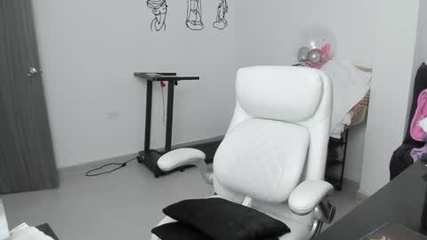 Zulma Yisset online show from January 2026 02:25:02 AM