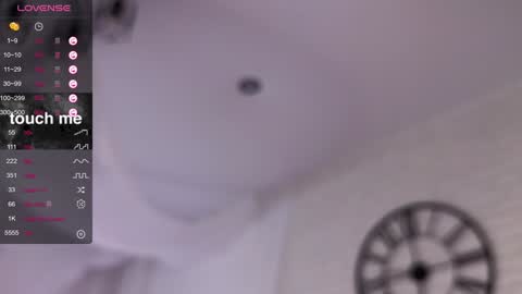 Lilian online show from February 2025 06:00:01 AM