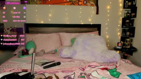 StacyCakes online show from February 2025 09:24:01 AM