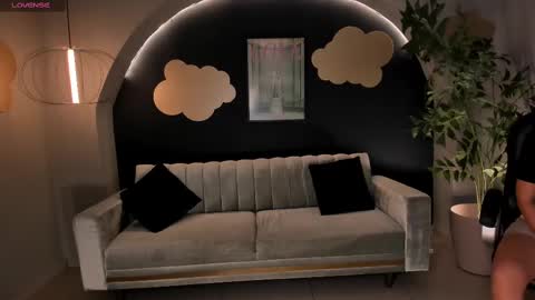Im Stacy online show from February 2025 09:44:01 AM
