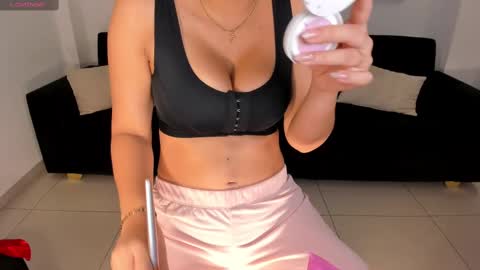 Im Stacy online show from March 2025 10:03:02 AM