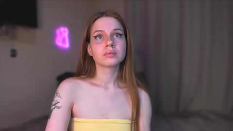 stacyloveforu online show from September 2025 06:30:02 PM