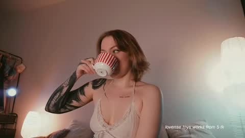 Kristina online show from November 2025 03:56:02 PM