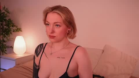 Kristina online show from March 2026 01:37:01 PM