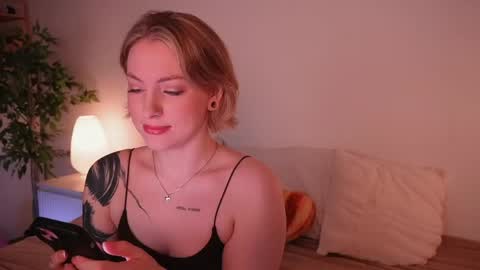 Kristina online show from March 2026 01:04:02 PM