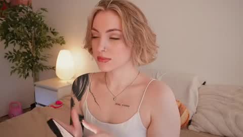 Kristina online show from March 2026 01:14:02 PM