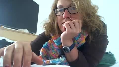 Snapshot of starlagurl chatting on December 2024 06:10:02 AM starlagurl online show from December 2024 06:10:02 AM