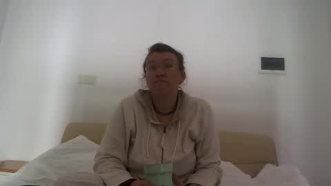 Snapshot of starlagurl chatting on January 2025 05:56:01 AM starlagurl online show from January 2025 05:56:01 AM