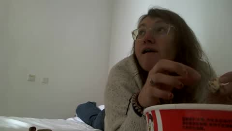 Snapshot of starlagurl chatting on February 2025 07:07:01 AM starlagurl online show from February 2025 07:07:01 AM