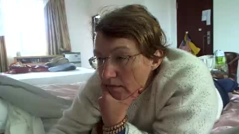 Snapshot of starlagurl chatting on February 2025 04:57:01 AM starlagurl online show from February 2025 04:57:01 AM