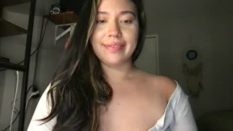 starlitdreams777 online show from July 2026 06:47:02 AM