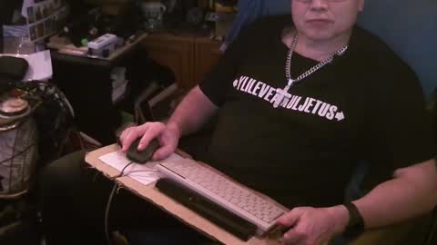 Snapshot of starterxyman chatting on March 2025 01:04:01 AM starterxyman online show from March 2025 01:04:01 AM