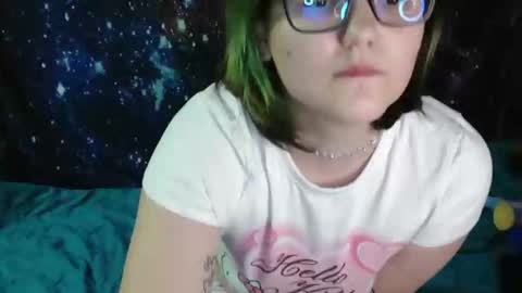Snapshot of starthespacewhore chatting on May 2026 05:01:02 AM Lemon online show from May 2026 05:01:02 AM