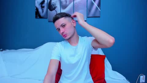 Snapshot of stashott69 chatting on February 2025 06:28:01 AM STAS online show from February 2025 06:28:01 AM