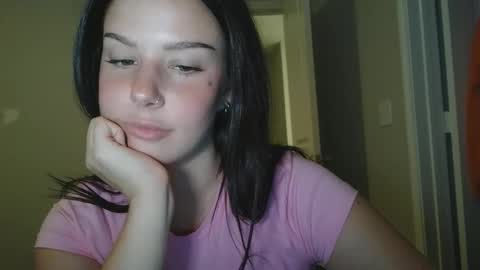 Snapshot of stassiebabyxo chatting on June 2026 02:16:02 AM stassiebby online show from June 2026 02:16:02 AM