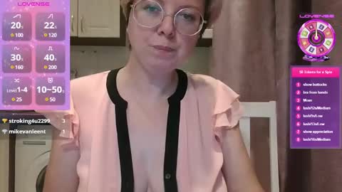 Snapshot of stasya_07 chatting on December 2024 09:02:01 PM Stasya online show from December 2024 09:02:01 PM
