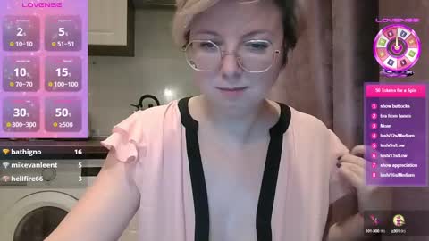 Snapshot of stasya_07 chatting on December 2024 12:08:01 AM Stasya online show from December 2024 12:08:01 AM