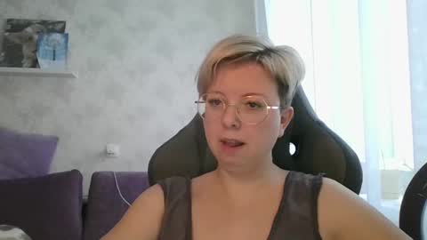 Snapshot of stasya_07 chatting on February 2025 02:21:01 PM Stasya online show from February 2025 02:21:01 PM