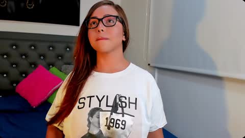 Melany online show from December 2024 02:42:01 AM