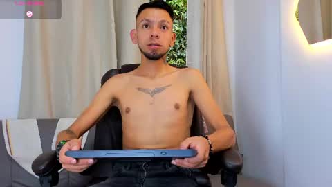 Snapshot of stebansilv_ chatting on July 2026 12:00:01 PM Steban online show from July 2026 12:00:01 PM