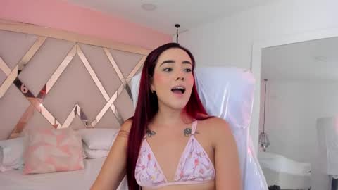 stefany online show from September 2025 02:19:01 PM
