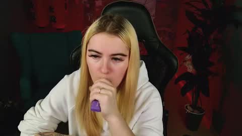 stef_nicks online show from October 2025 09:30:02 AM