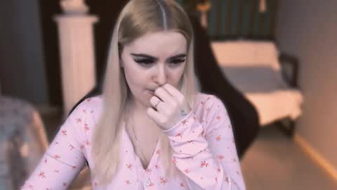 stef_nicks online show from March 2026 09:05:01 AM