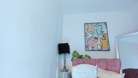 Stefa  online show from October 2025 08:40:01 PM